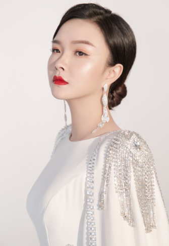 方潇梅2.png 方潇梅2.png