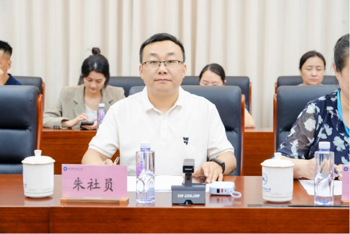 朱社员.png